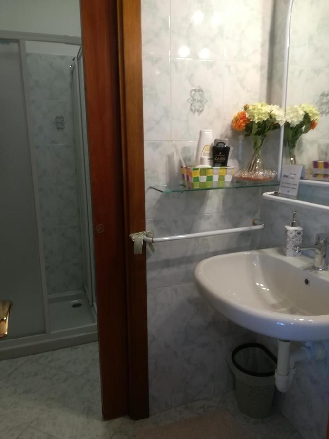 Casarina Daire Ventimiglia Dış mekan fotoğraf